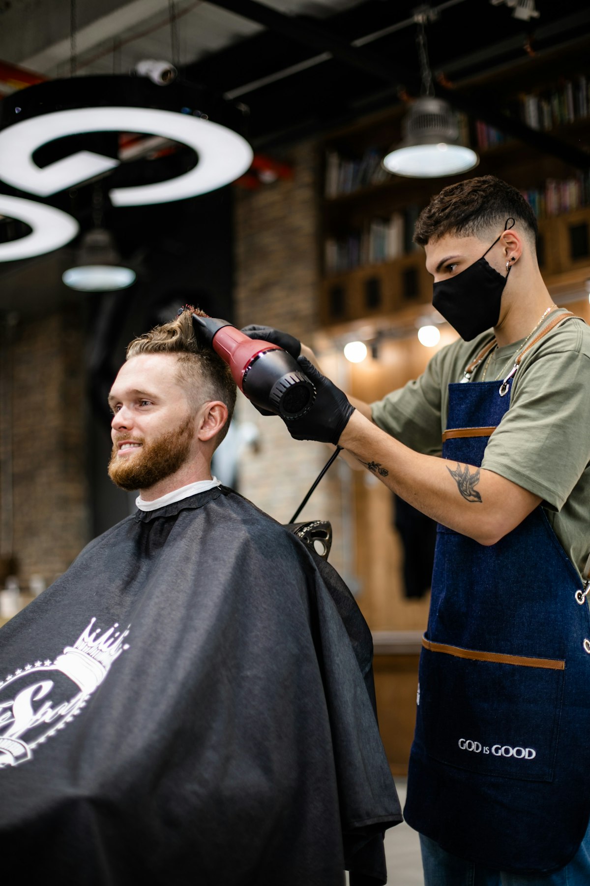 Colore e rifinitura dei capelli